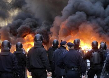 One hundred years later: Sarajevo burns again