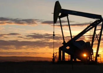 Oil prices dip amidst focus on Israel-Gaza truce talks and US fed policy review