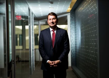 Trump fundraiser’s lobbying firm triples earnings mid washington power shift