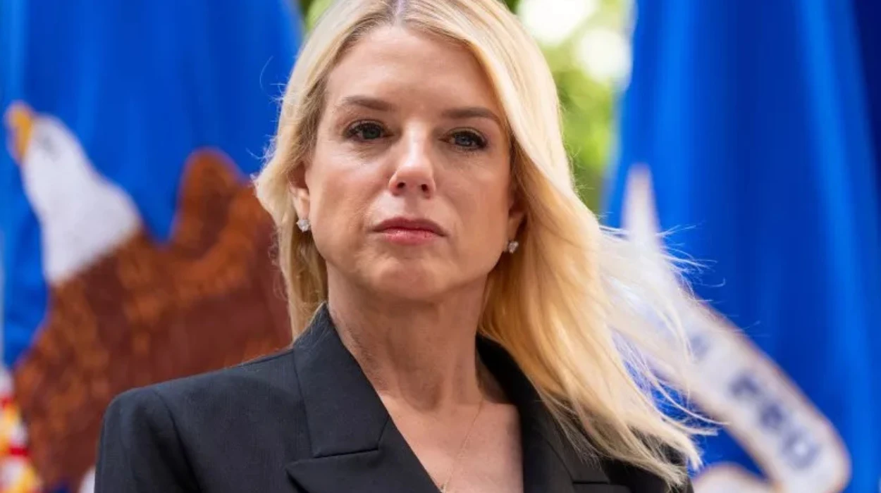 Lobbyist Bondi’s Qatar ties under review following Trump’s luxury plane donation