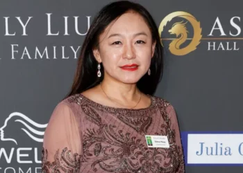 Kaliforniens Bürgermeisterin Eileen Wang tritt zurück, gesteht als Agentin der chinesischen Regierung schuldig