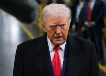 Richter stoppen Trumps Vorgehen gegen Flüchtlinge und werfen grundlegende Fragen zur Macht der Einwanderungsbehörden auf