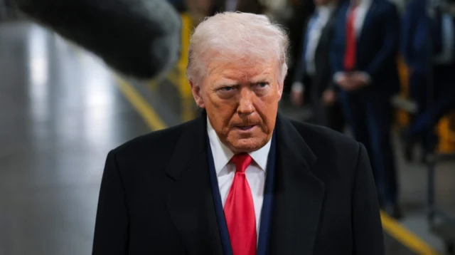 Des juges bloquent la répression de Trump contre les réfugiés et soulèvent de grandes questions sur les pouvoirs en matière d’immigration