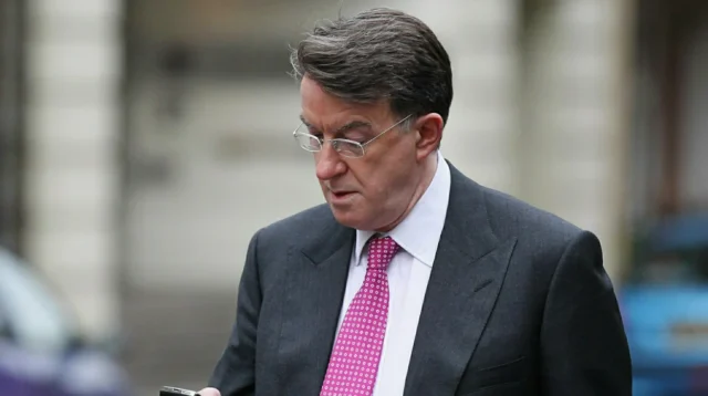 Mandelsons Lobbyfirma suchte Verträge mit russischen und chinesischen Staatsunternehmen