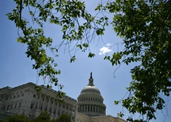 US-Senat verabschiedet 70-Milliarden-Einwanderungsgesetz ohne Grenzen für Trumps Anti-Waffenstillstands-Fond