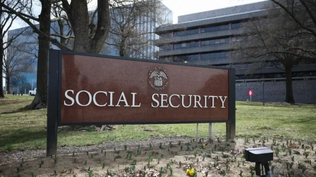 Social Security Administration Restructuring: Service Quality and Beneficiary Experiences