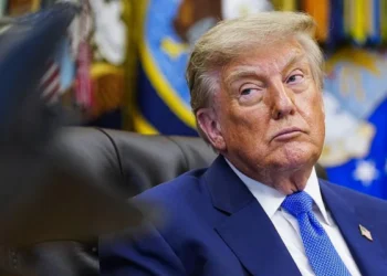 Trump wegen Truth-Social-API für 100.000 US-Dollar im Monat verklagt: Verfassungs- und Ethik-Frage