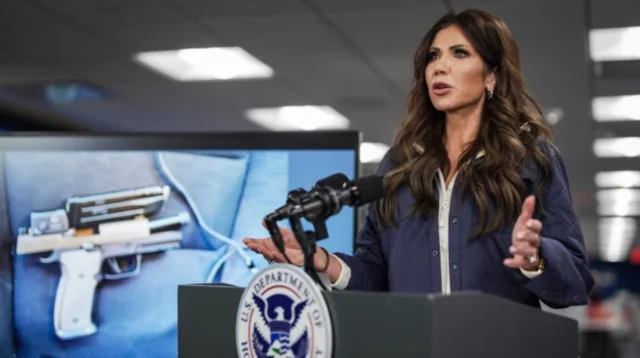 Les affirmations des responsables de Trump sur Alex Pretti ne correspondent pas aux preuves