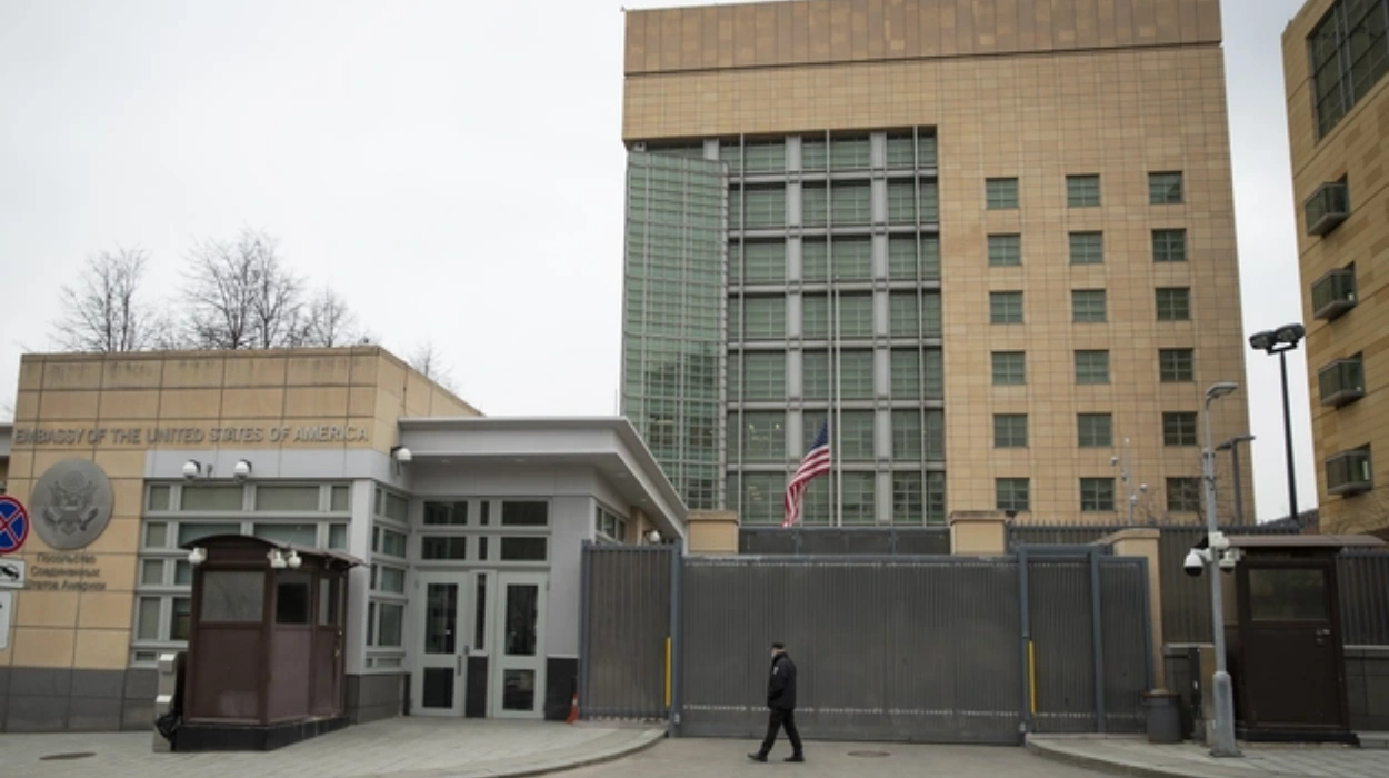 Warum die USA Amerikaner dringend auffordern, Russland sofort zu verlassen